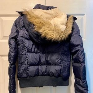 Puffy jacket with fur hood